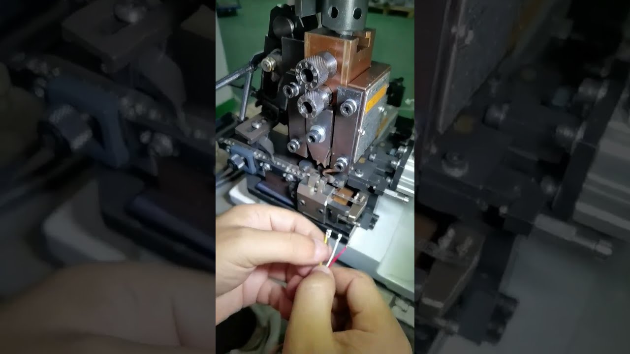 水平連續端子機｜高效壓接端子作業實錄 #工廠 #機械 #工具