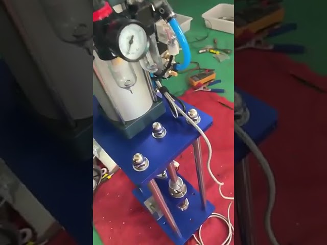 小型手動塑膠射出成型機｜半自動射出模具 #汽車零件製造