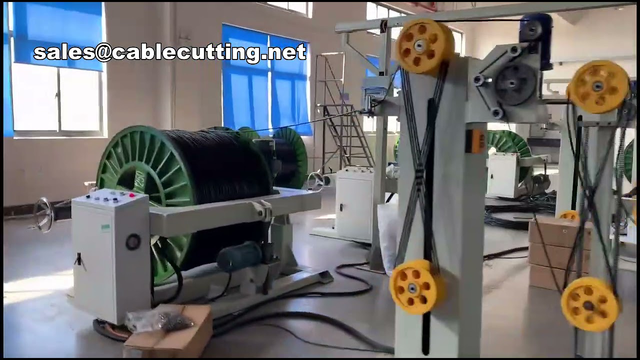 全自動端子壓著機｜插頭插入製造高效解決方案